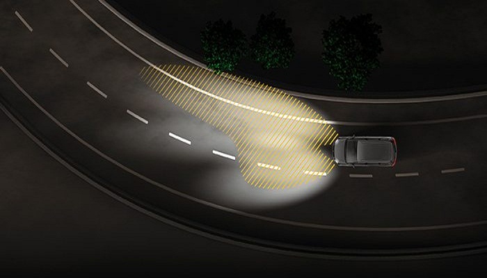  ¿Cómo funciona la tecnología del sistema de luces delanteras adaptables en los autos Mazda?